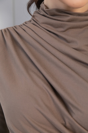 Лонгслив Тайна сердца (коричневый) Б12929-7М